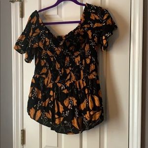 NWT Maurice’s top